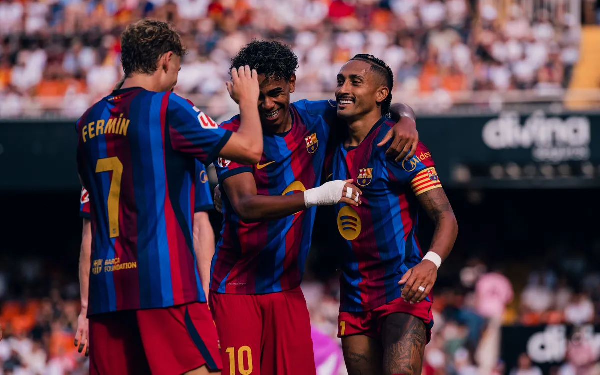 Barcelona Cruise Past Valencia to Maintain Perfect Start